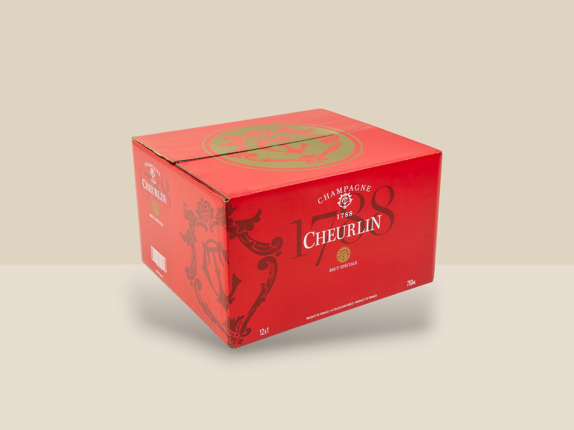 Une boîte de vin posée sur un fond beige, mettant en valeur la couleur riche du vin. Le texte Cheurlin est présent.