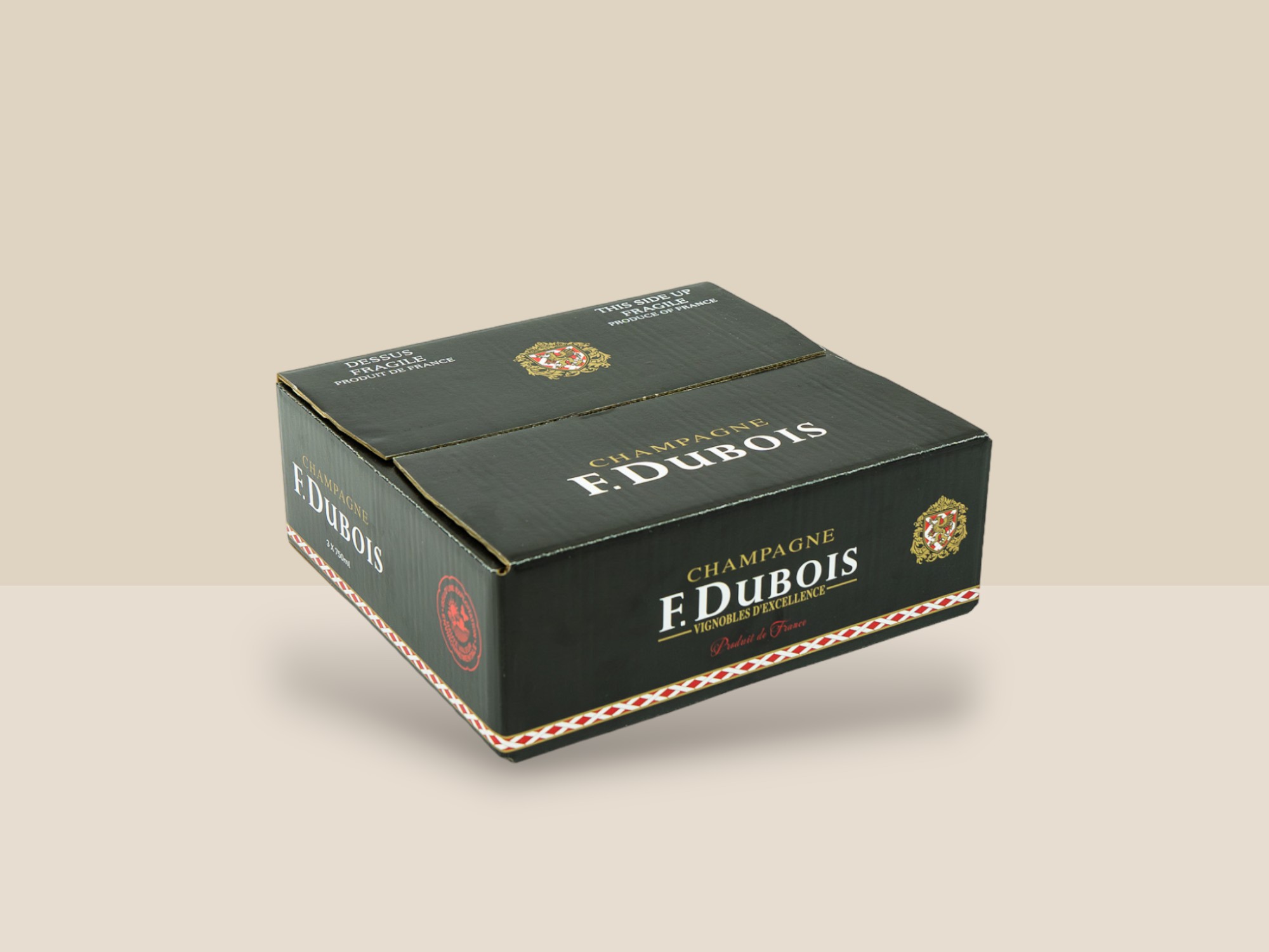 Une caisse de Champagne F. Dubois sur un fond beige, mettant en valeur l'élégance et le luxe.
