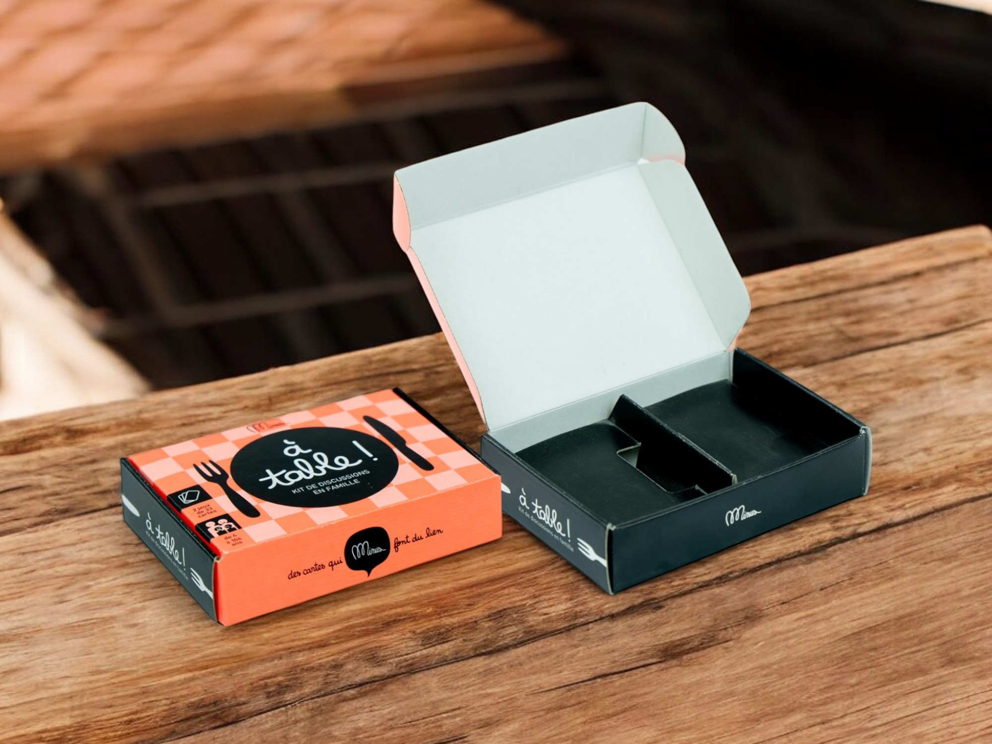 BOITE DE JEU AVEC CALE