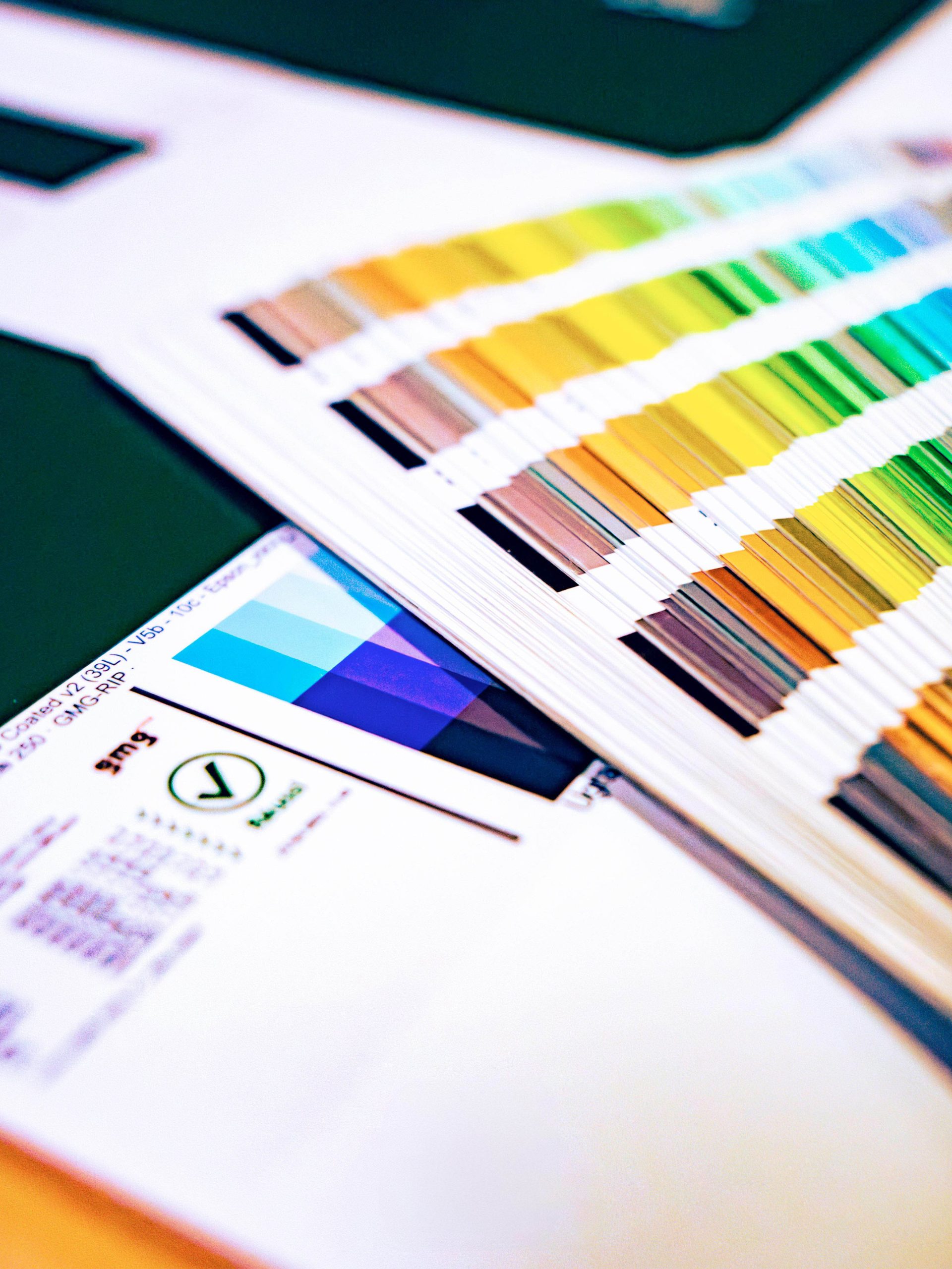 Pantone utilisé en PAO pour l'élaboration des BAT pour la fabrication de vos emballages carton