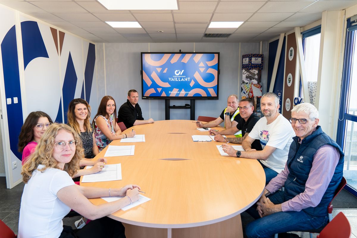 NOUVELLE SALLE DE RÉUNION